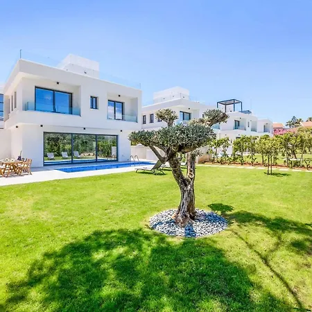 By The Sea Pearl Villa Paralimni